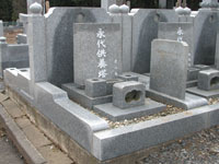 慈雲寺霊園の永代供養墓写真